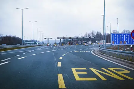Rumunsko dnes udělalo krok směrem k první dálniční trase přes Karpaty.